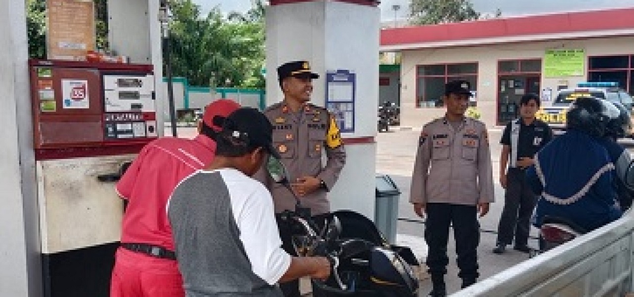 Babel Rizky Kapolsek Koba Pantau Langsung Kegiatan di Setiap SPBU - Tribratanews ...